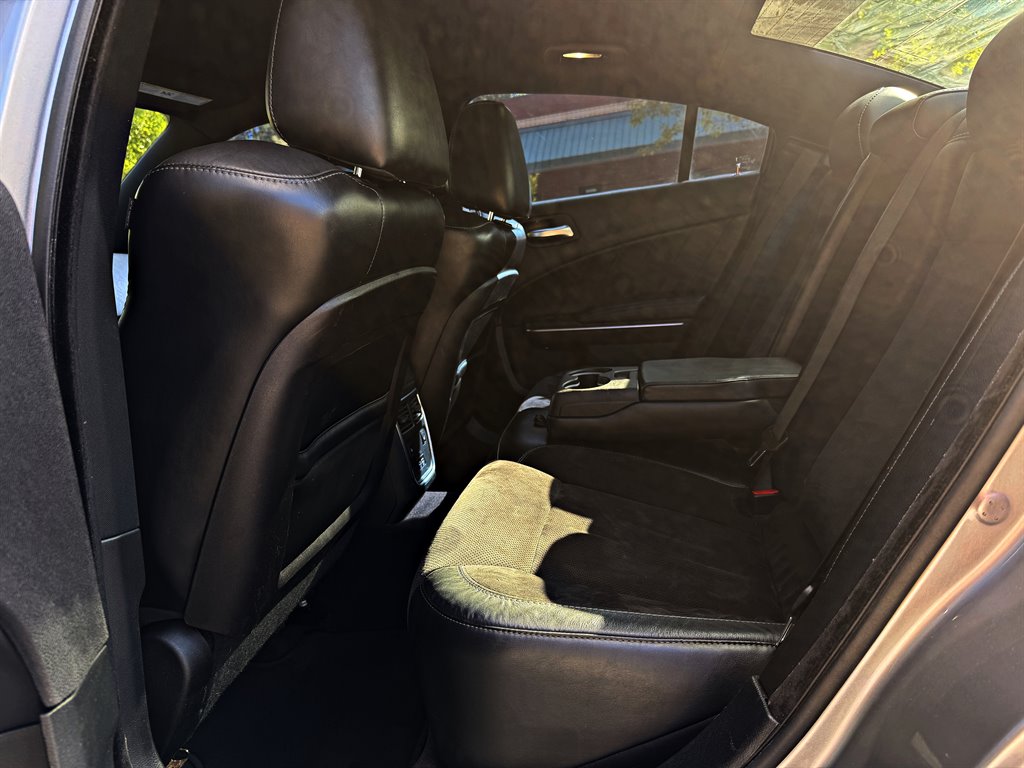 2016 Dodge Charger - $17,995