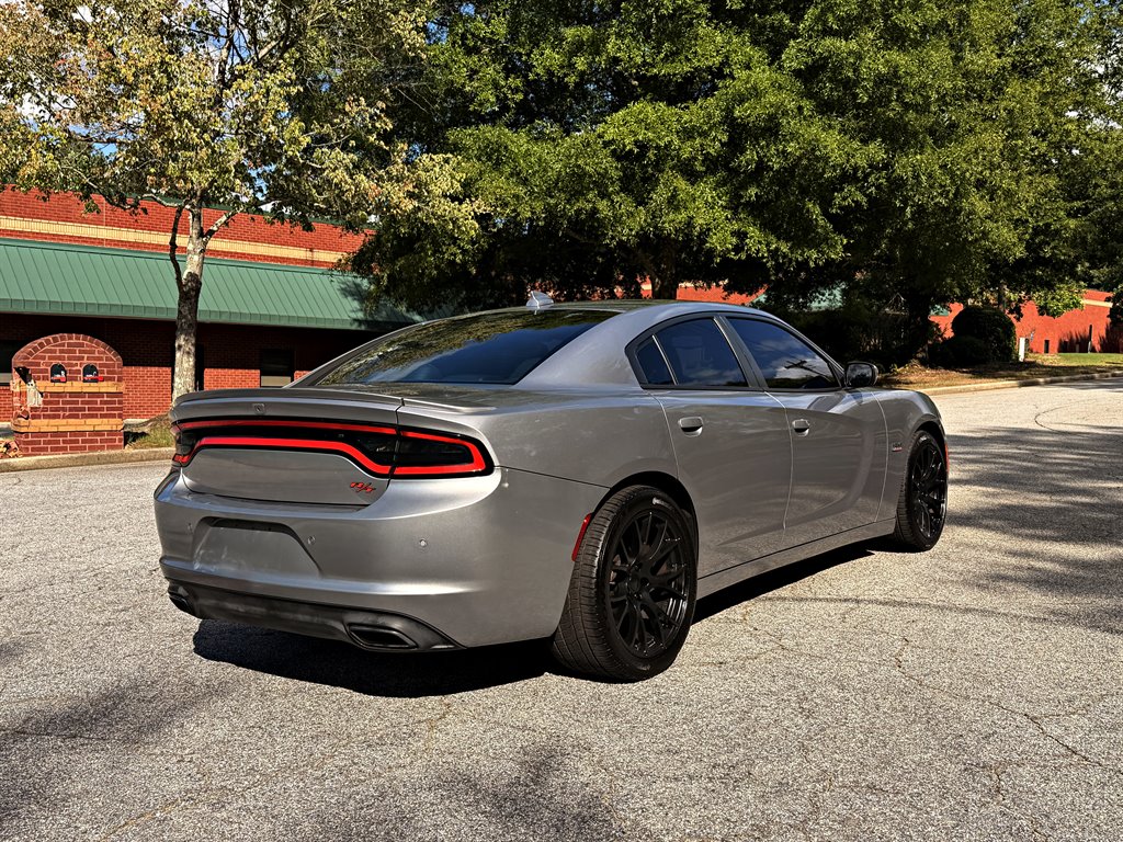 2016 Dodge Charger - $17,995