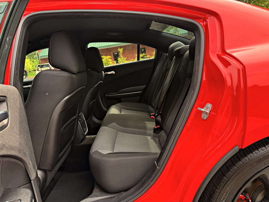 2016 Dodge Charger - $13,995