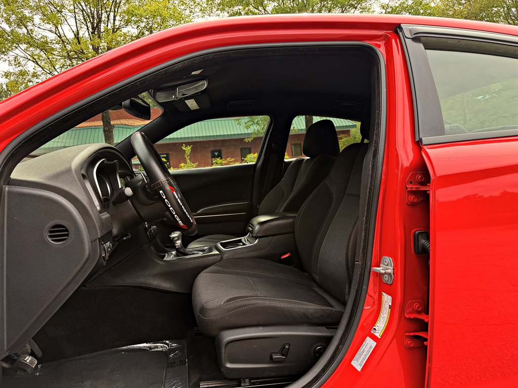 2016 Dodge Charger - $13,995