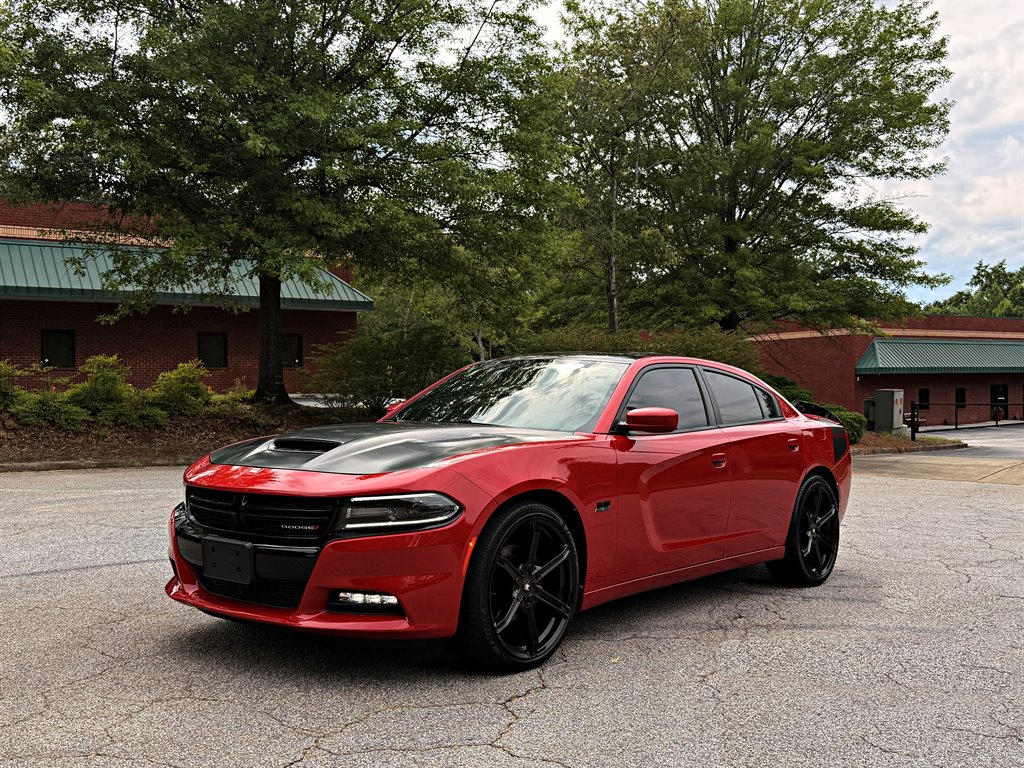 2017 Dodge Charger - $18,995