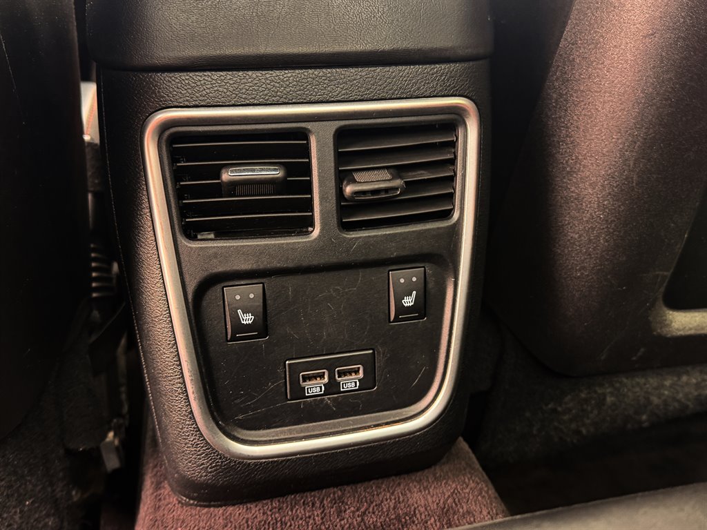 2017 Dodge Charger - $18,995