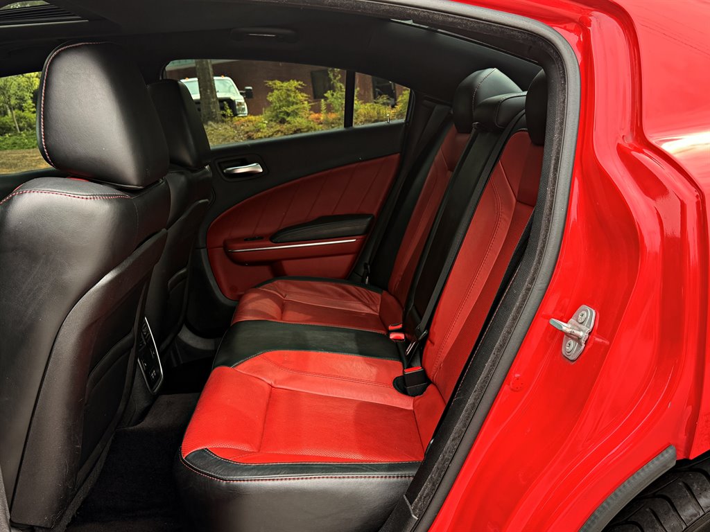 2017 Dodge Charger - $18,995