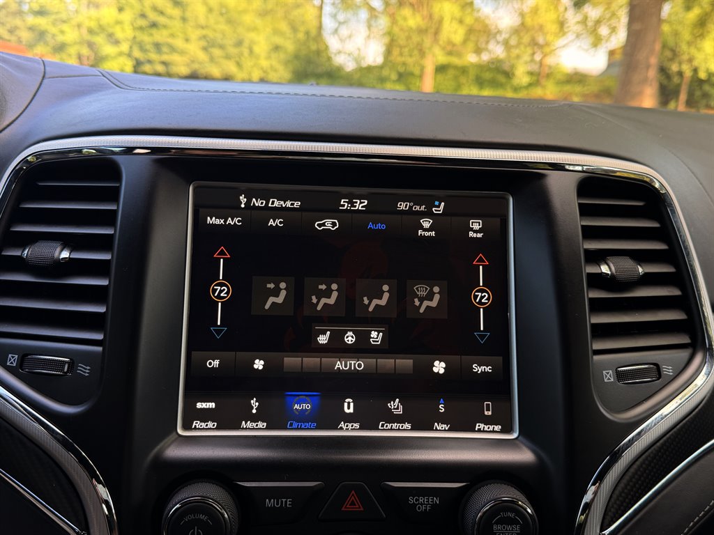 2018 Jeep Cherokee - $37,995