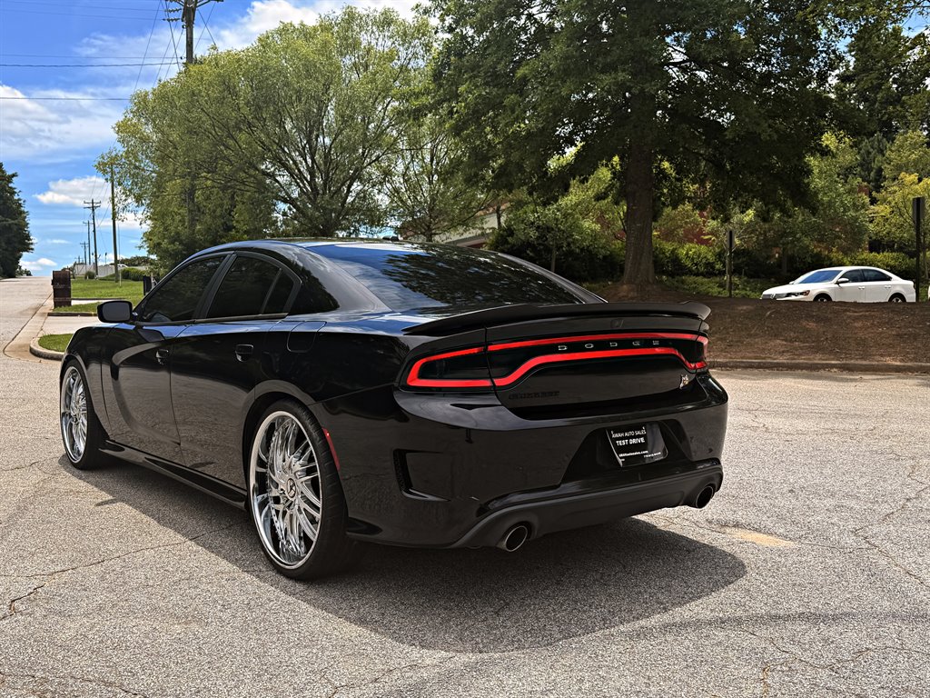 2019 Dodge Charger - $33,995