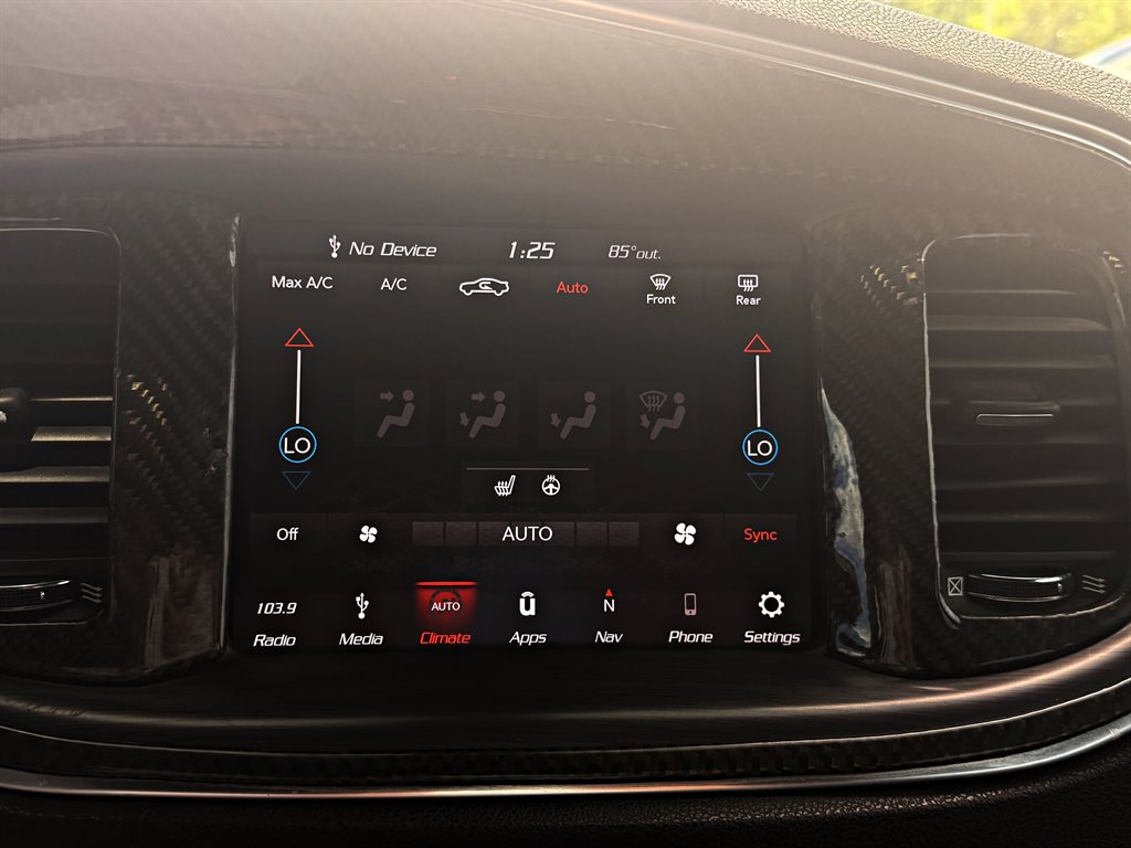 2019 Dodge Charger - $33,995