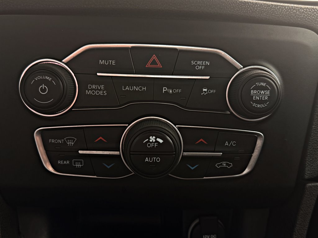 2019 Dodge Charger - $33,995
