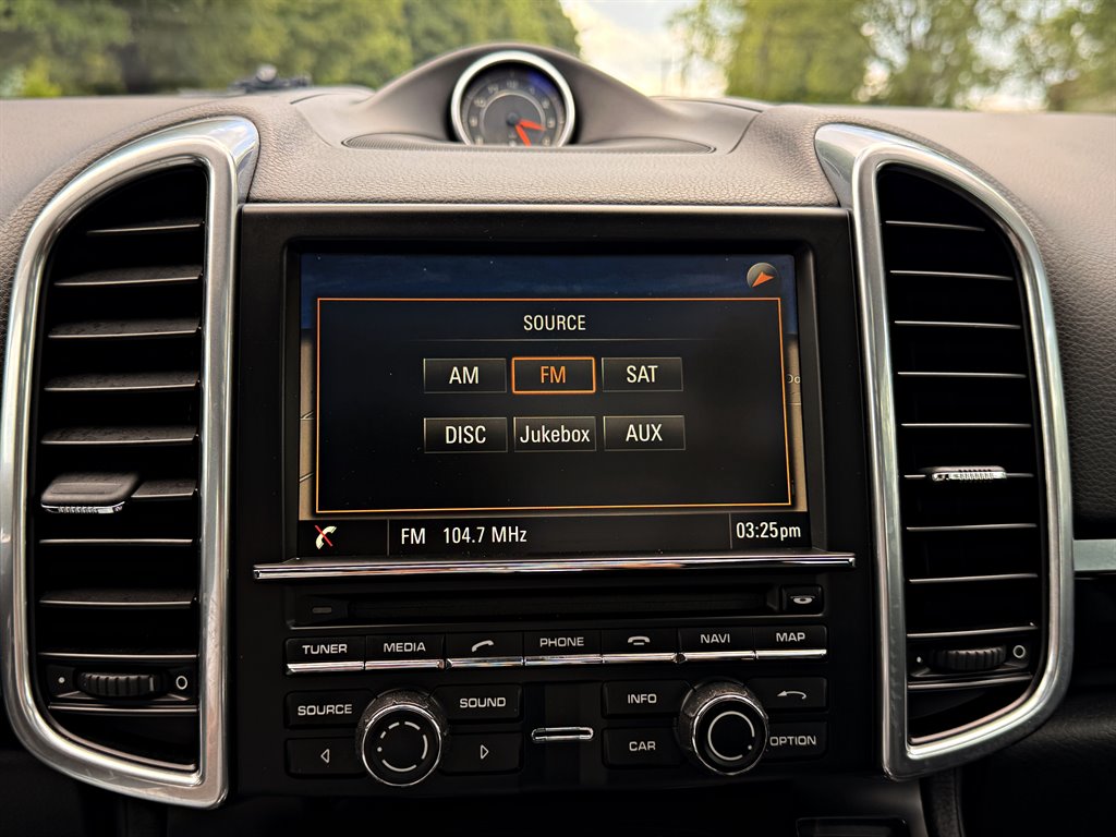 2016 Porsche Cayenne - $14,995