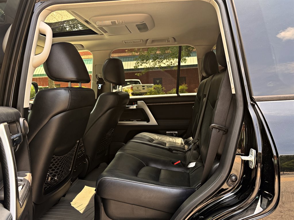 2013 Toyota Land Cruiser - $26,995