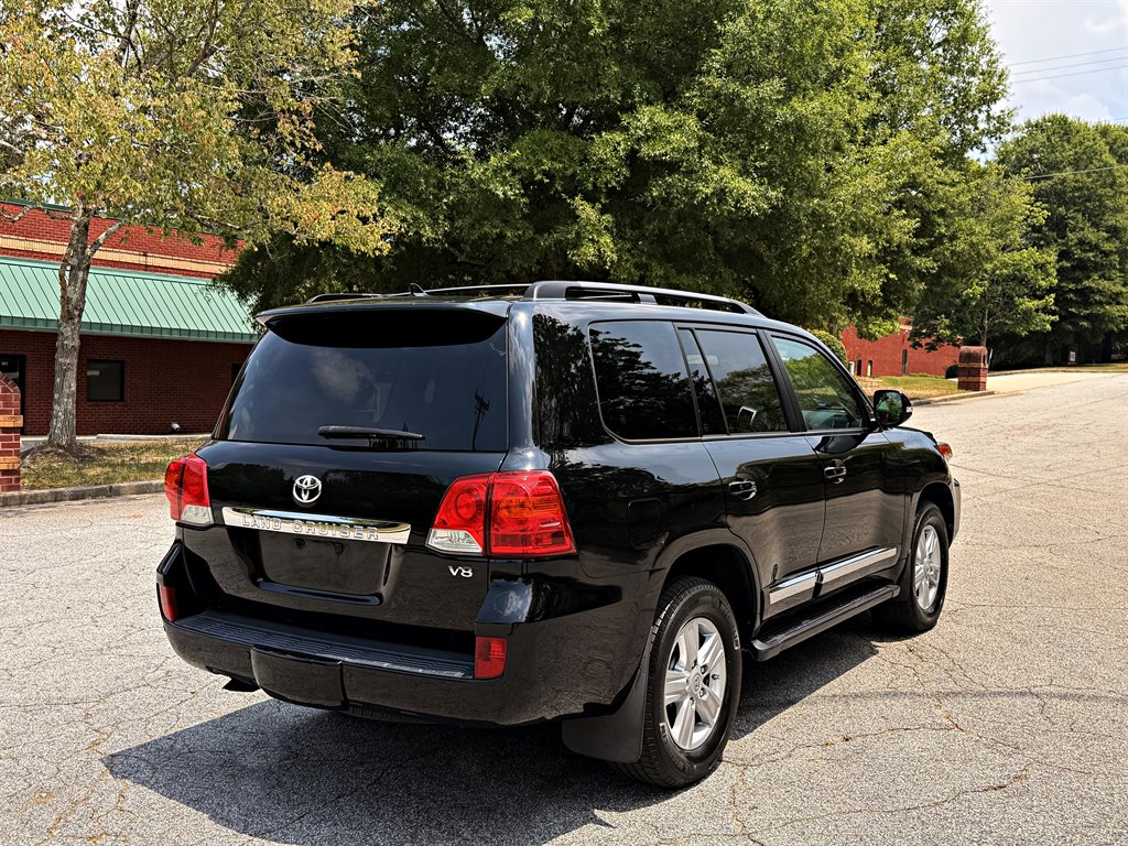 2013 Toyota Land Cruiser - $26,995