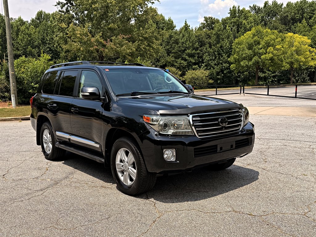 2013 Toyota Land Cruiser - $26,995