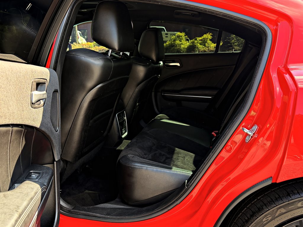 2017 Dodge Charger - $25,995