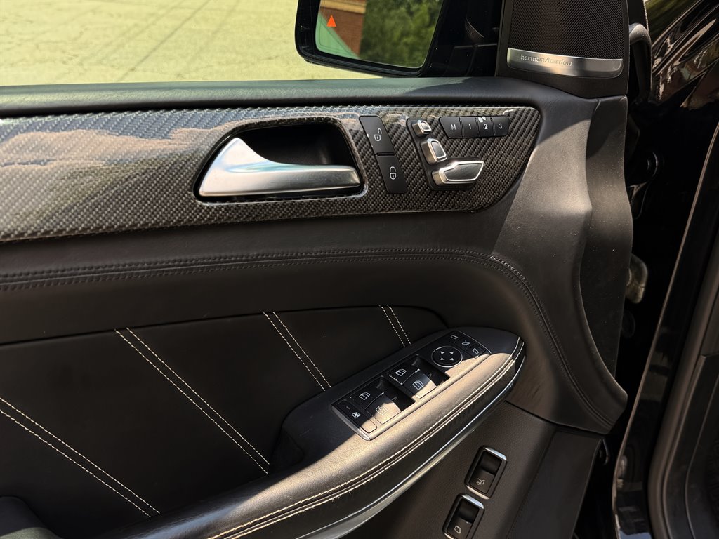 2018 Mercedes-Benz GLS - $27,995