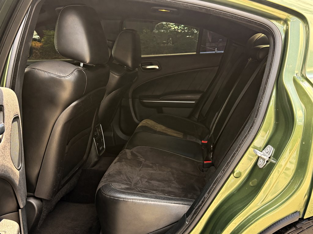 2018 Dodge Charger - $28,995