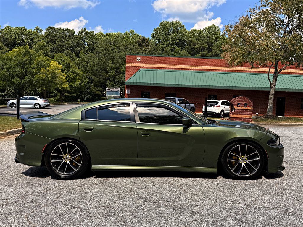 2018 Dodge Charger - $28,995