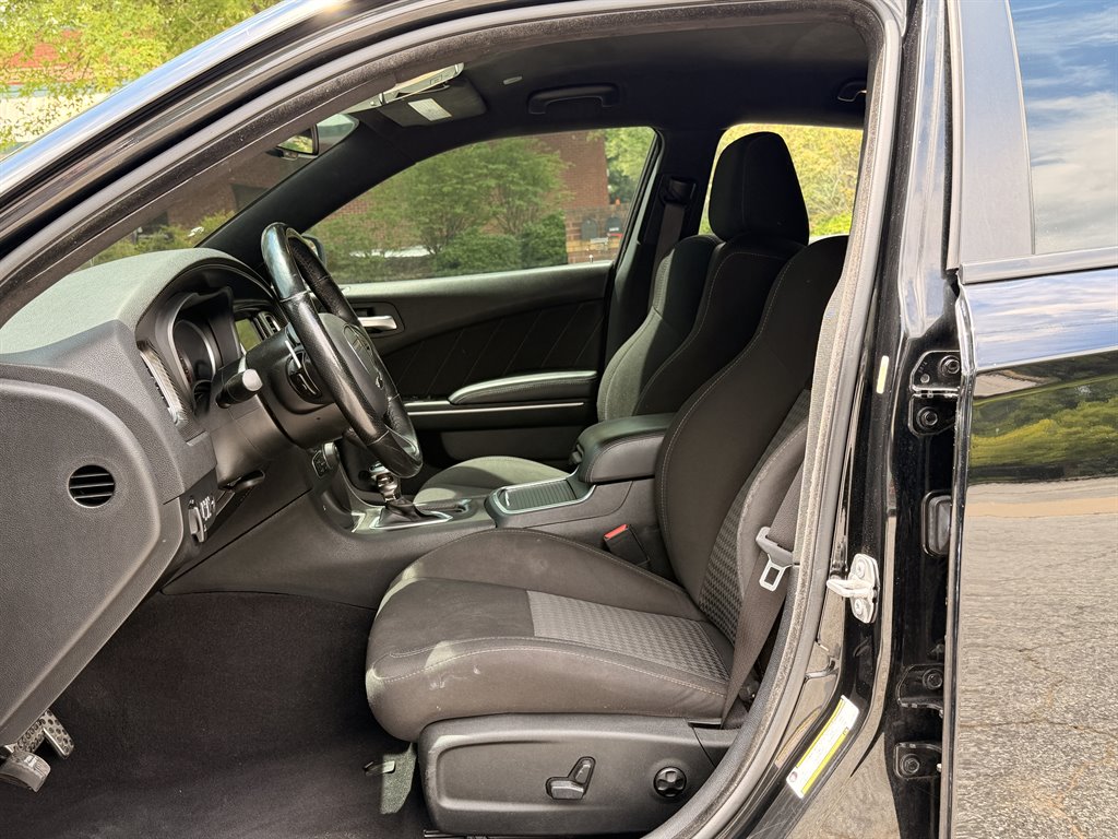 2020 Dodge Charger - $34,995