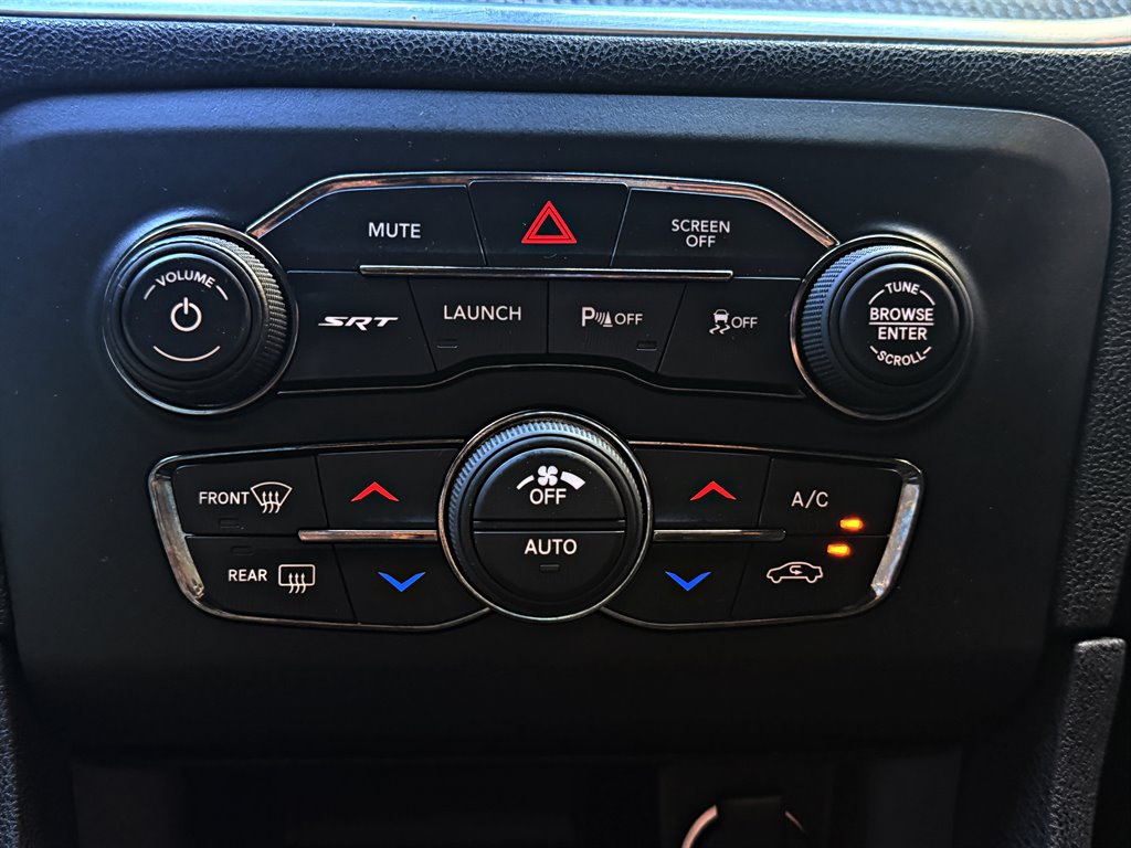2017 Dodge Charger - $35,995