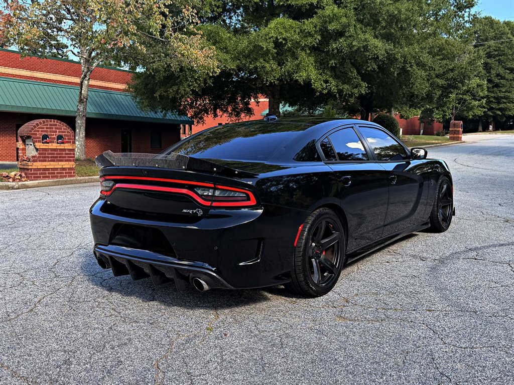 2017 Dodge Charger - $35,995