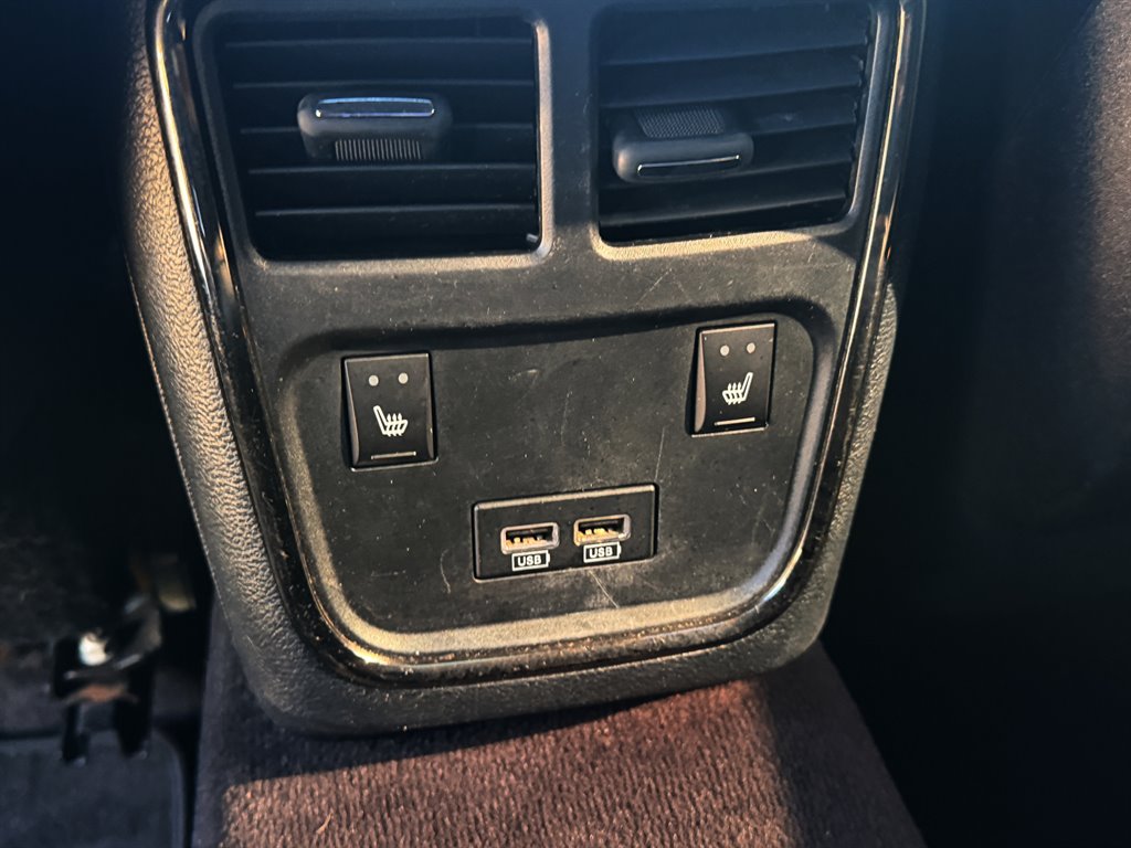 2017 Dodge Charger - $35,995
