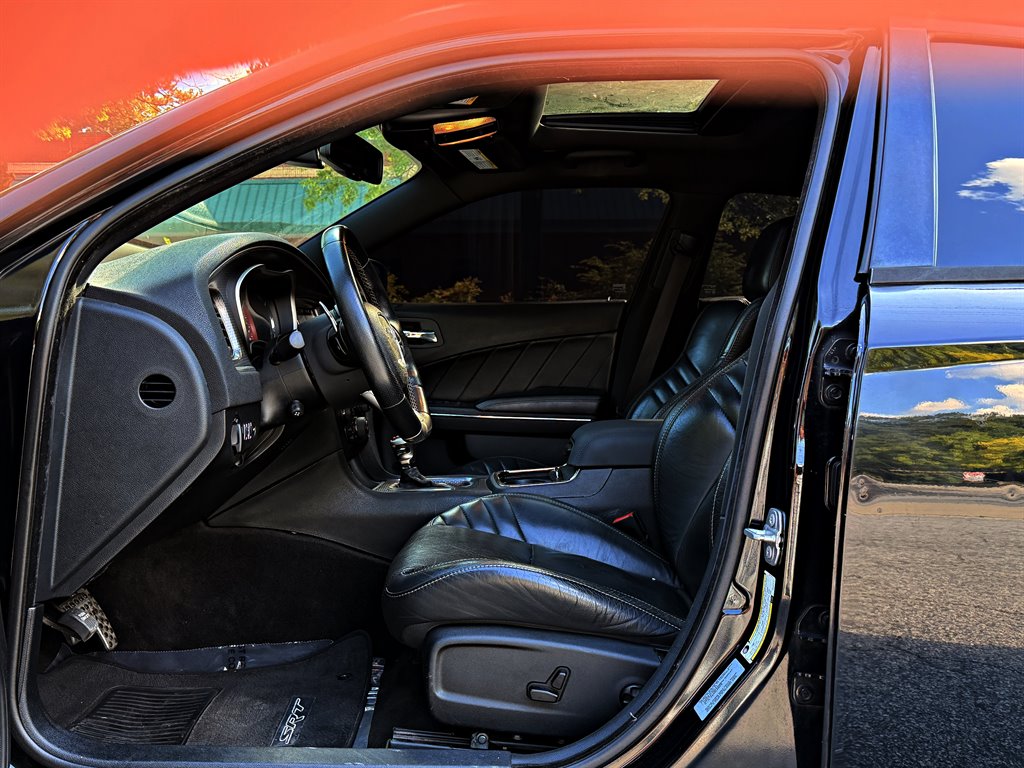 2017 Dodge Charger - $35,995