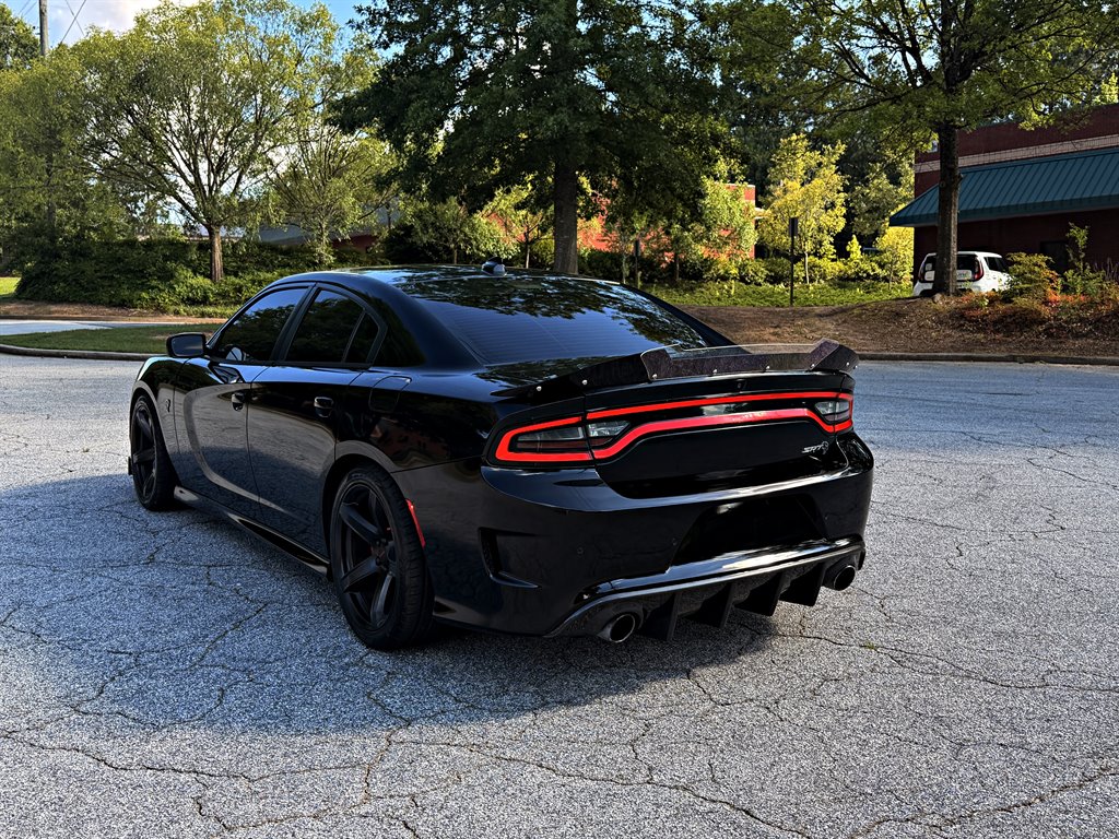 2017 Dodge Charger - $35,995