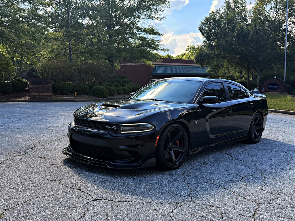 2017 Dodge Charger - $35,995