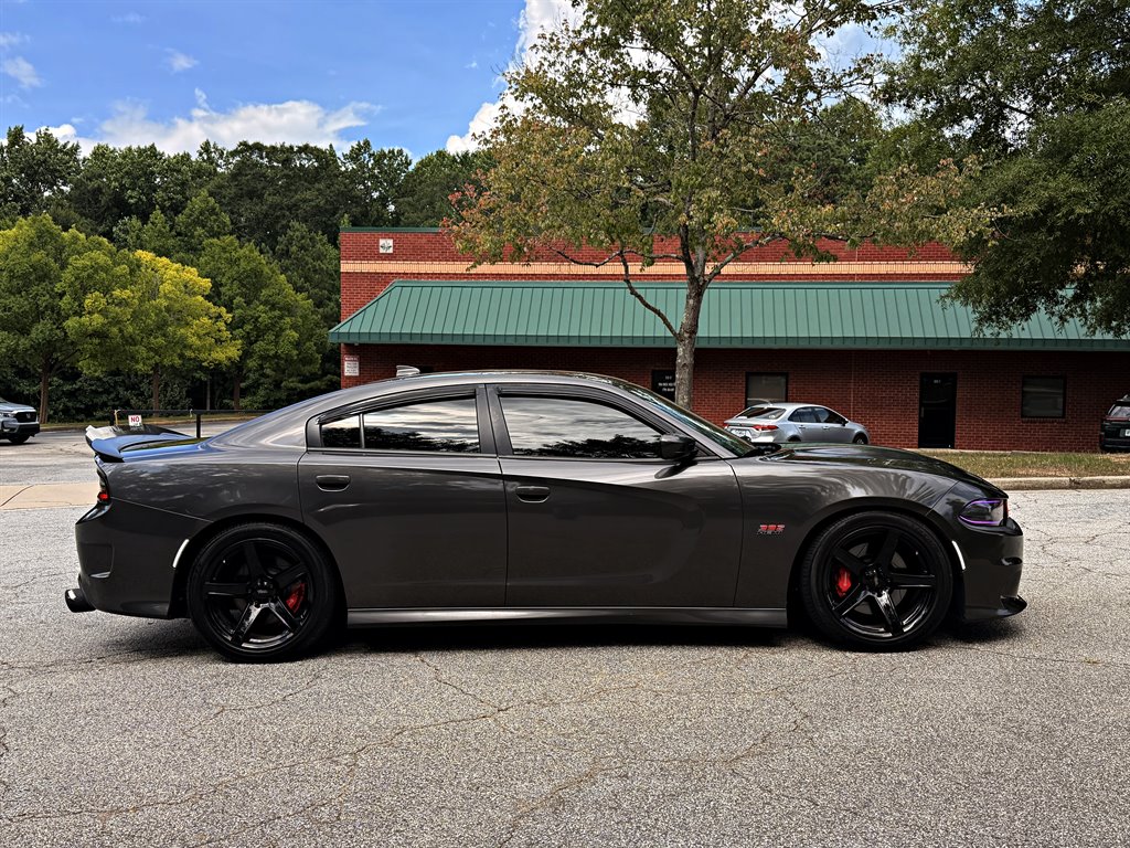 2016 Dodge Charger - $30,995