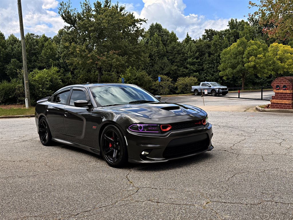 2016 Dodge Charger - $30,995