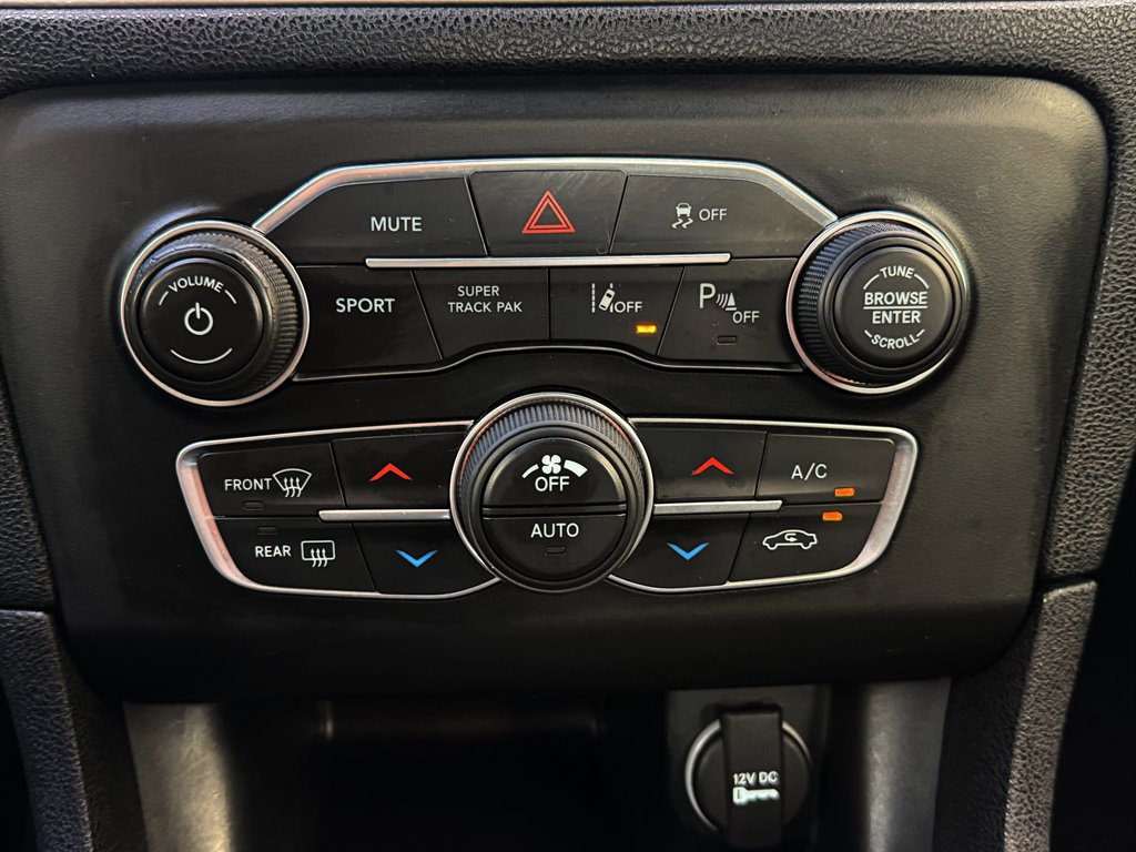 2018 Dodge Charger - $20,995