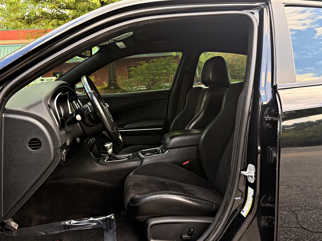 2018 Dodge Charger - $20,995