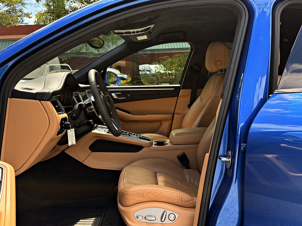 2017 Porsche Macan - $22,995