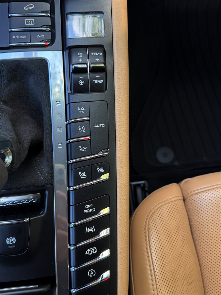 2017 Porsche Macan - $22,995