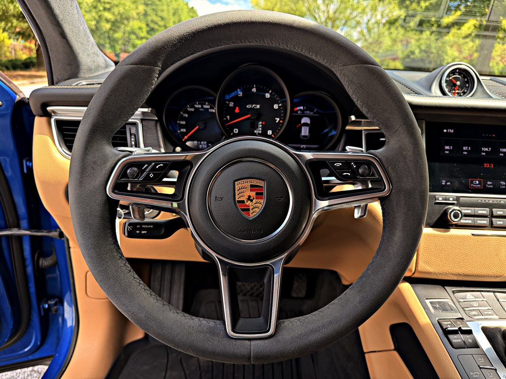 2017 Porsche Macan - $22,995