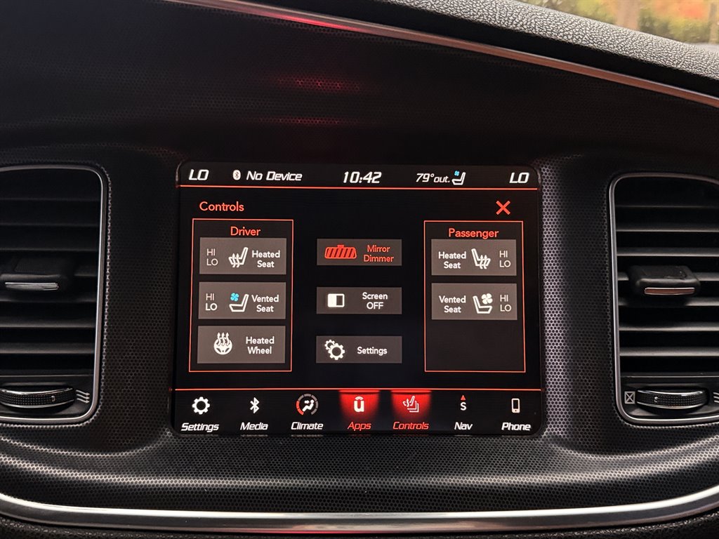 2018 Dodge Charger - $28,995