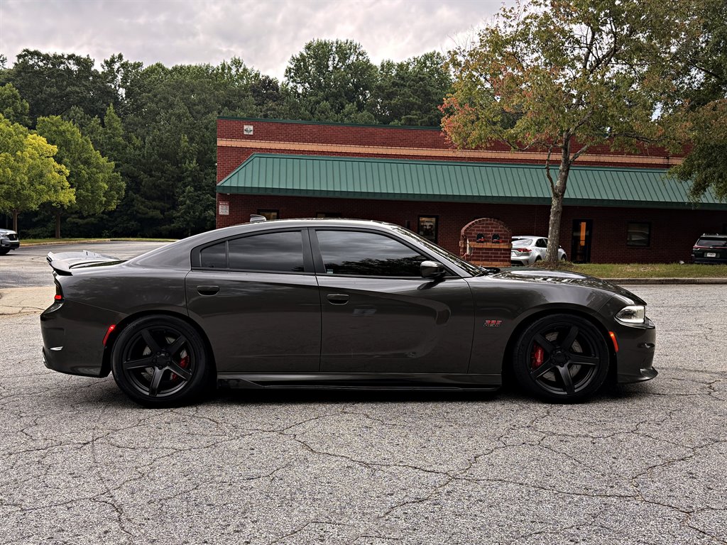 2018 Dodge Charger - $28,995