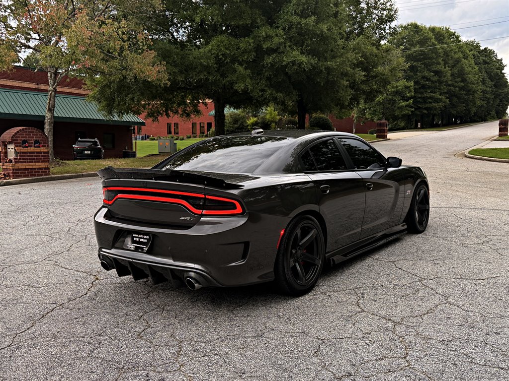 2018 Dodge Charger - $28,995