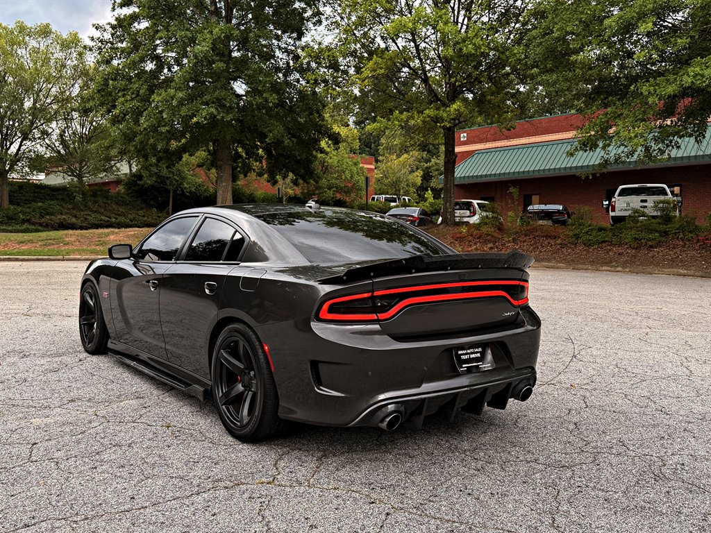 2018 Dodge Charger - $28,995