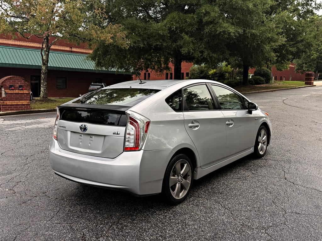 2013 Toyota Prius - $9,995