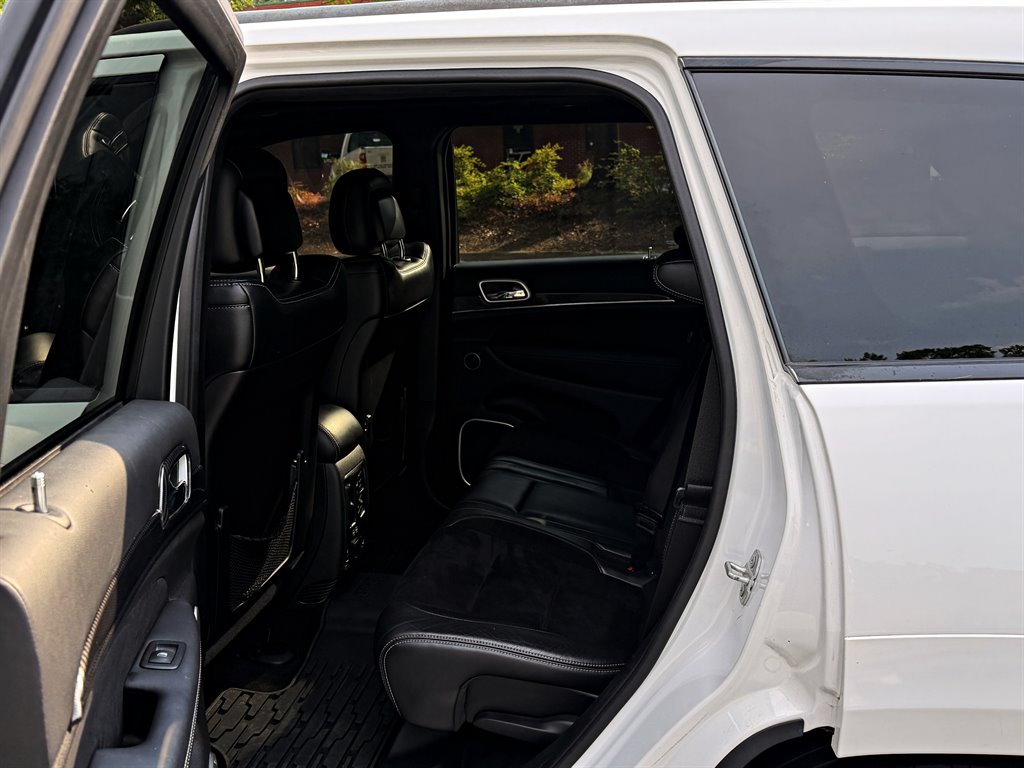 2015 Jeep Cherokee - $29,995