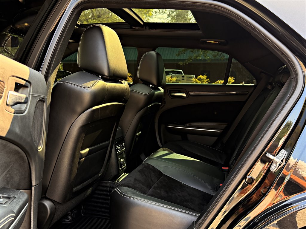 2014 Chrysler 300 - $24,995