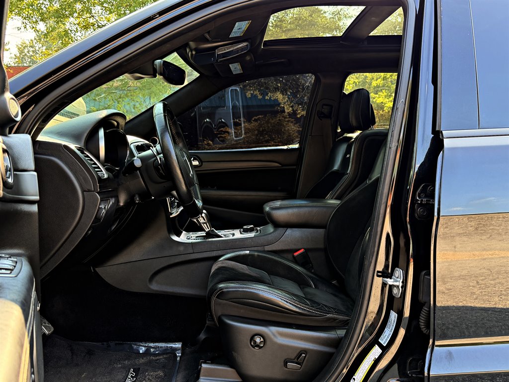2017 Jeep Cherokee - $32,995
