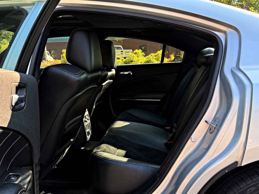 2012 Dodge Charger - $11,995