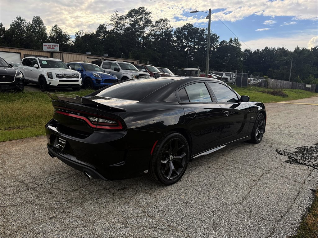 2019 Dodge Charger - $18,995