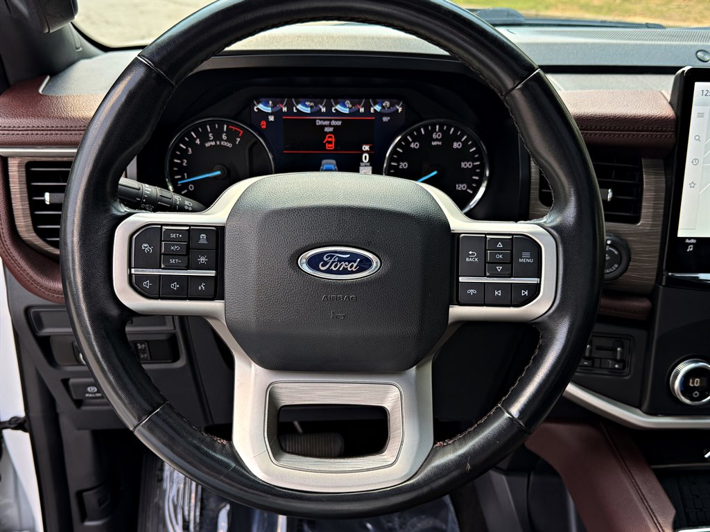 2023 Ford Expedition - $43,995