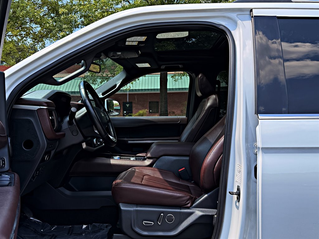 2023 Ford Expedition - $43,995