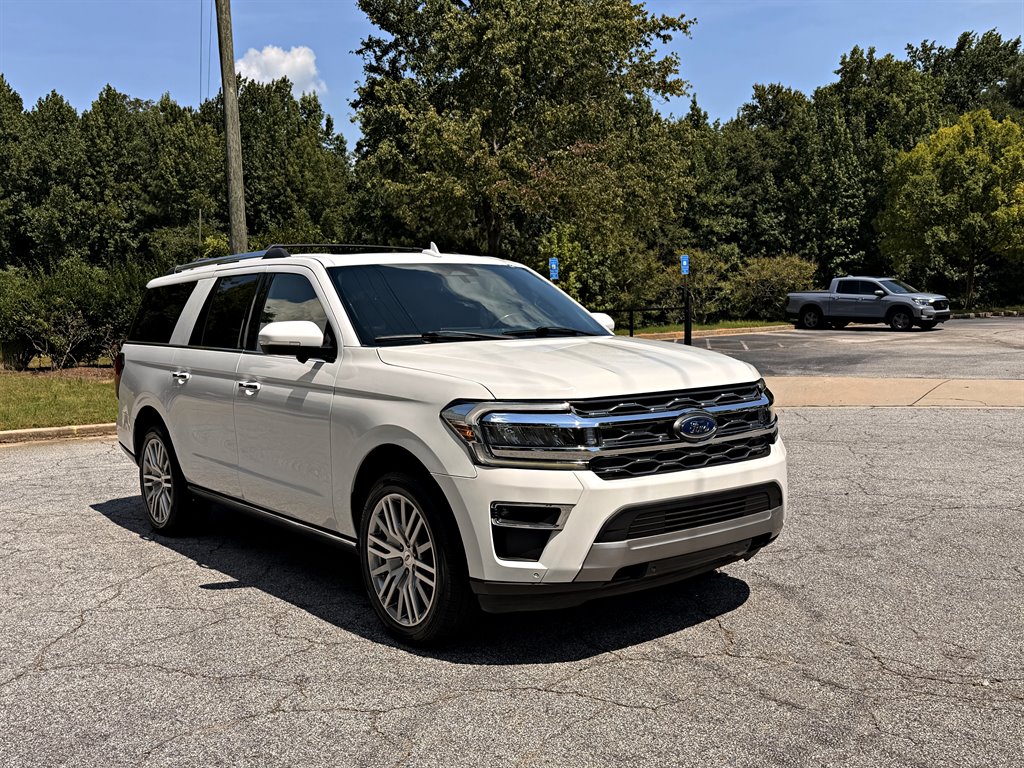 2023 Ford Expedition - $43,995