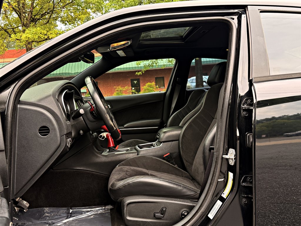2015 Dodge Charger - $28,995