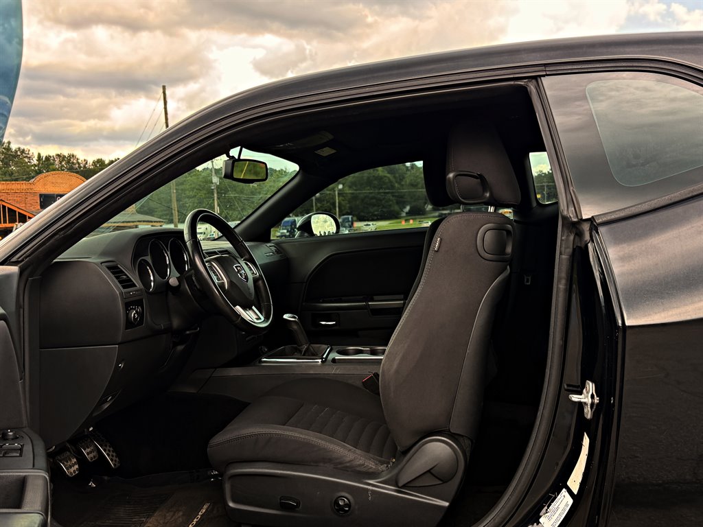 2014 Dodge Challenger - $14,995