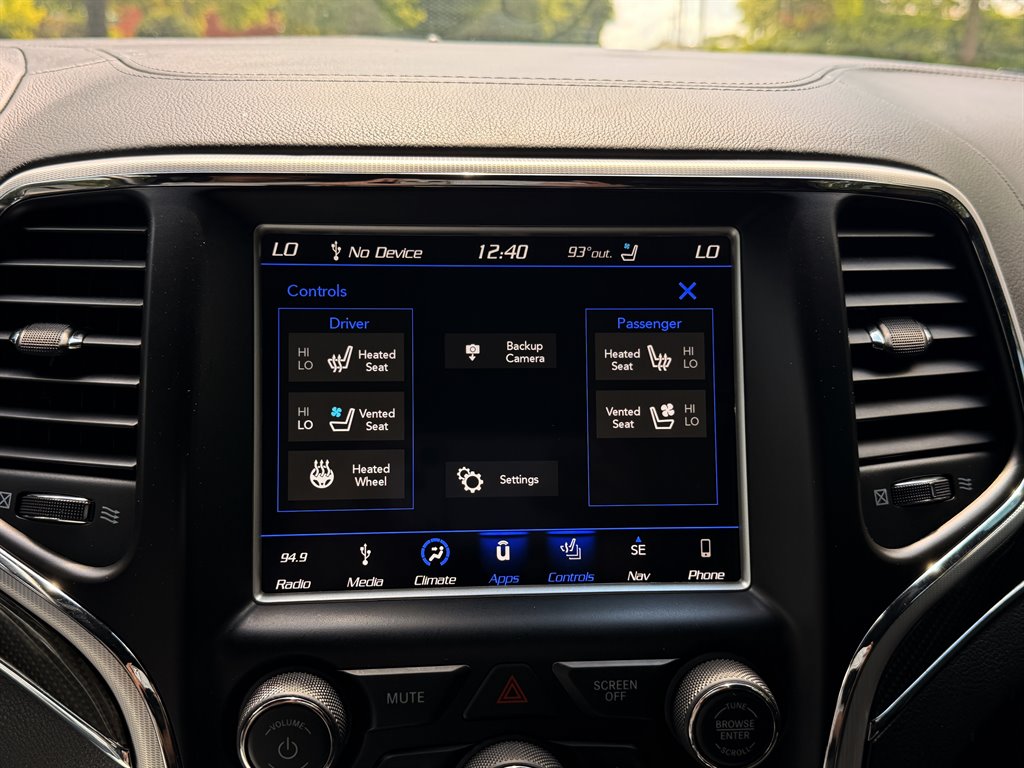 2018 Jeep Cherokee - $38,995