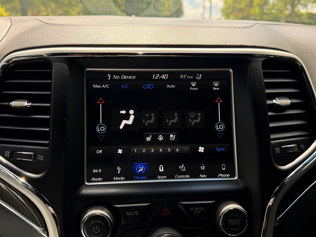 2018 Jeep Cherokee - $38,995